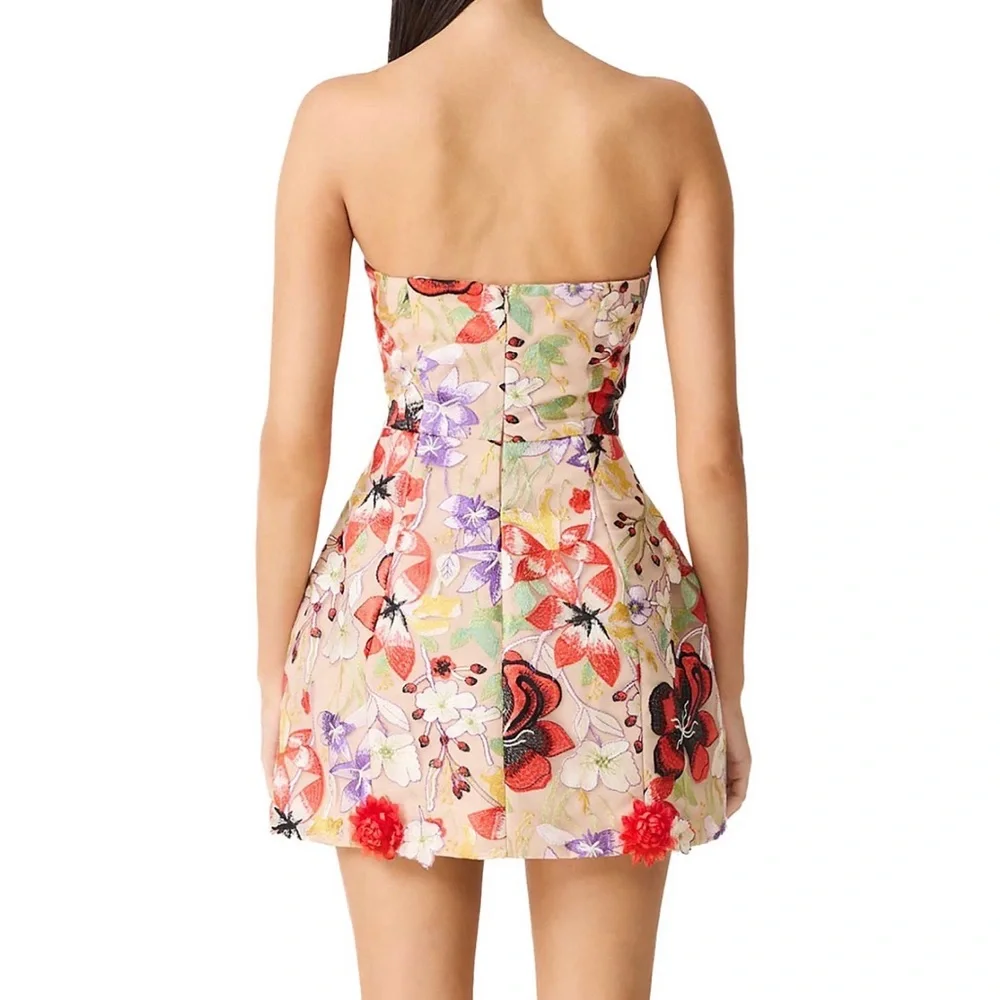 NWT - Elliatt Floral Dress - Super Elegant! - Picture 4 of 9